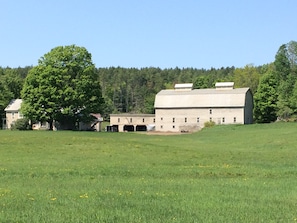 Classic Vermont - Historic Renovated Dairy Farm (No Cows Anymore)