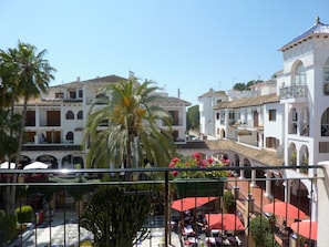 The view from the terrace into the Plaza