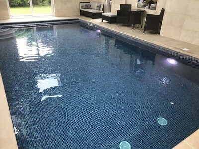 Goodwood House con piscina cubierta y bañera de hidromasaje