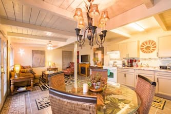 CLEAN and SERENE eco-friendly private cottage!