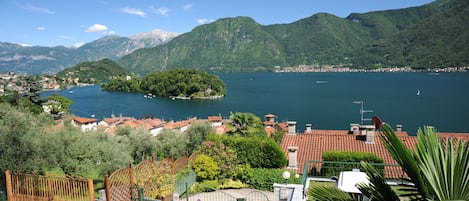 Overlook  Comacina island
Lago di Como