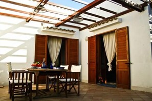 dining zone