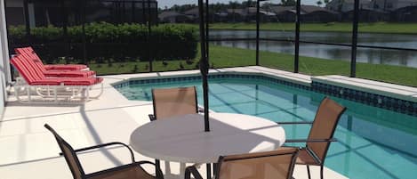 Lake view private pool