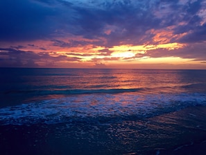 Enjoy breathtaking sunsets as you try and spot the green flash!