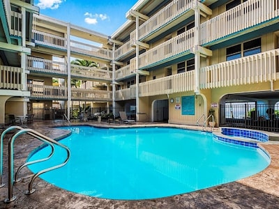 Direct Oceanfront Condo!  Sea Turtles & Beautiful Sunsets from the Lanai