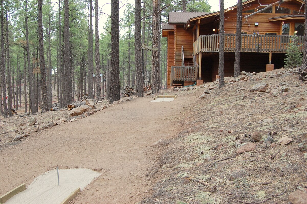 Luxury Secluded 4BR Cabin in Pines on 3 acres – Flagstaff/ Grand Canyon