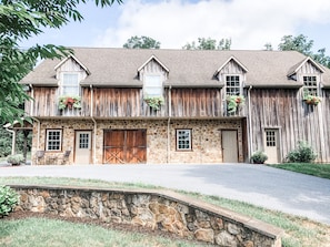 STONY HILL BARN