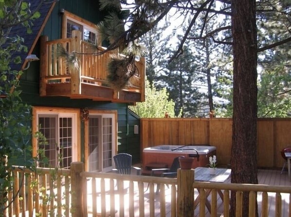 Spa & BBQ Sun Deck with Log Enclosure & Gates