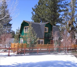 Apple Jacks Cabin, Moonridge, Big Bear, CA 
View Cabin from Deer Canyon Rd