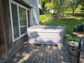 5 person spa (seasonally available).