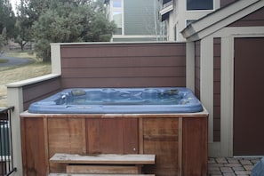 Private Hot Tub- Professionally maintained.