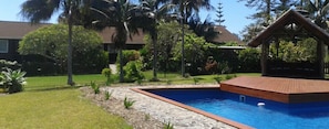 Utomhuspool