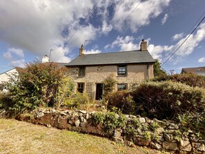 Cuckoo Cottage - front view