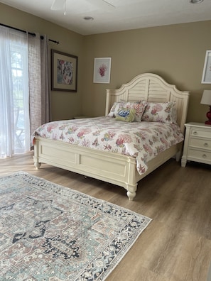 Queen size bed