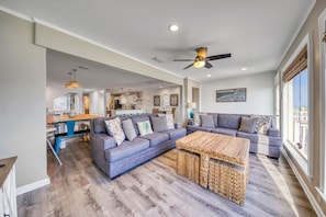 Open floor plan with living / dining / kitchen all with beach views!
