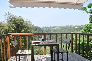 Lunch with a view in the Caribbean