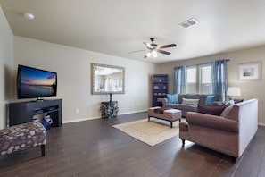 Gorgeous family room with cable television and 1 sofa sleeper.