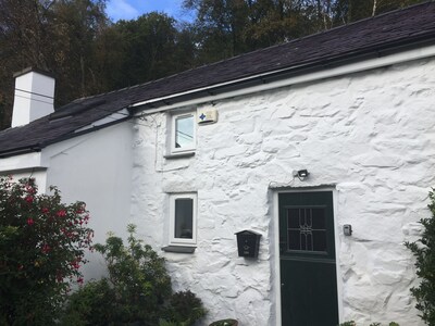 Beautiful Wales Snowdonia 200 Year Old Detached Cottage