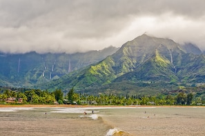 Surfing in Hanalei Bay