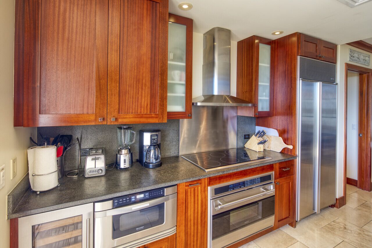Fully equipped kitchen with stainless steel appliances