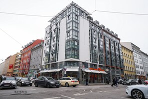 Esterni