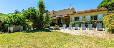 Extérieur maison de vacances [été]