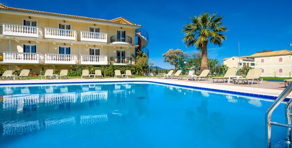 Piscina externa