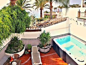 Patio with Spa-Pool and View to the Balcon de Europa