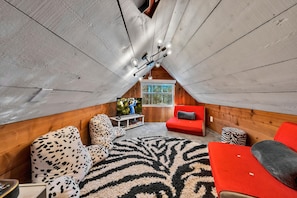 The Lava Lounge. A great hang out space STEEP LADDER. 2 twin sleeping pads too.
