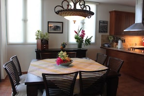 Dinning Room for 8 people