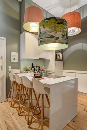  Kitchen with sitting area for meals