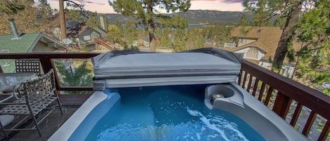 Jacuzzi with a View!!!  The View that earned the Cabin it's name!!  