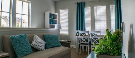 Stay with us, and make the most of your Austin visit in peace!