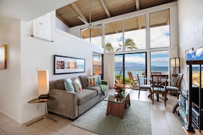 Hono Kai C1 Open Living area