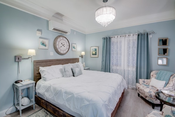 King size bed