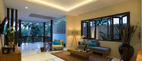 Rumah Suweta Living Room