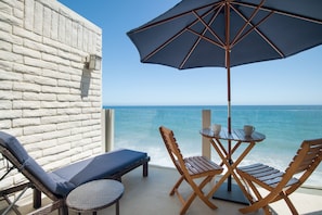 Balcony has panoramic oceanfront views