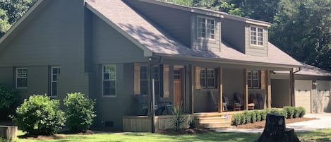 Sweet front porch living in the city.