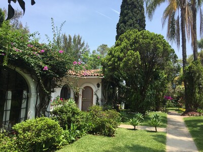 Villa Amecameca-Mexican Colonial Home-Gran ubicación, perfecto para familias y mascotas