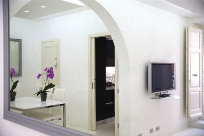 White Style Luxury Alcove - Piazza Di Spagna