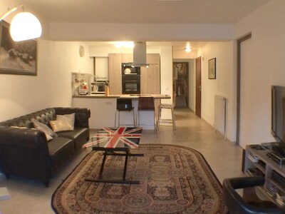 Apartamento en casa de campo reformada.