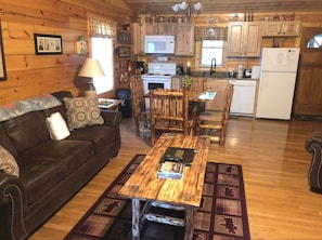 Open front door and view! Livingroom and kitchen as you walk in