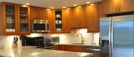 Granite Counters and All Stainless Steel Appliances