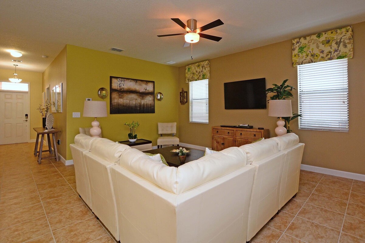 Champions Gate Luxury 6 Beds/6baths Villa With Spa on Golf Course community