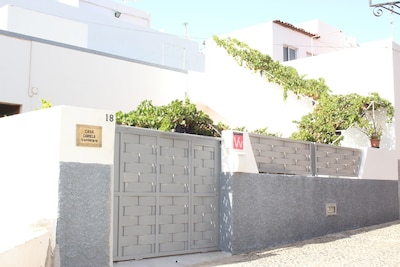 Casa vacacional con jardín en el centro de Agaete: Casa Carmela