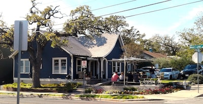 PRIME LOCATION NEAR UT,ZILKER PARK,ACL,SXSW,EATERiES,COFFEE SHOPS, MARKET 