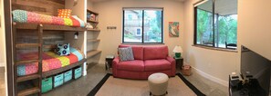 DEN/4TH BEDROOM THAT HAS BARN DOORS
