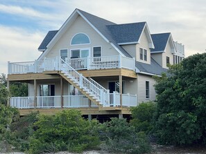 Twin Shores 4 bedroom 3.5 baths