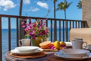 Dining on the Lanai with a view!