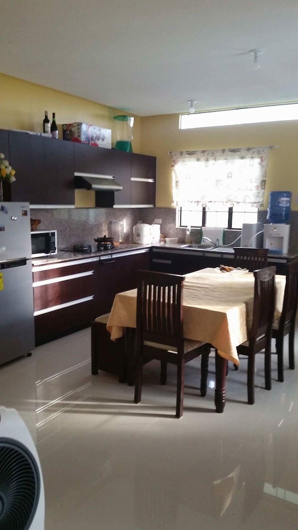 Kitchen/Dining Room